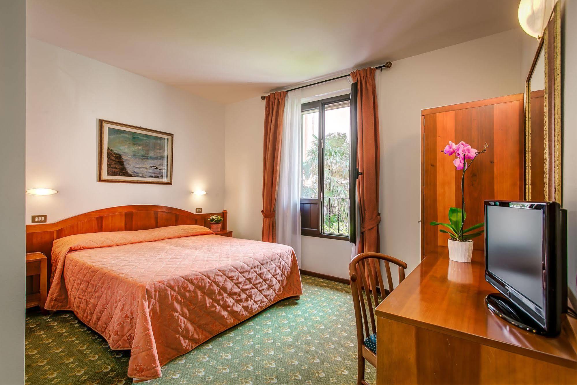 Hotel Arno Bellariva Florence Exterior photo